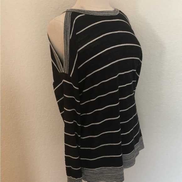 NWT Loft Cold Shoulder Pullover - Picture 1 of 8
